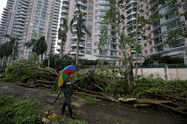 Image for article titled Photos: Super Typhoon Mangkhut mangles all in its path