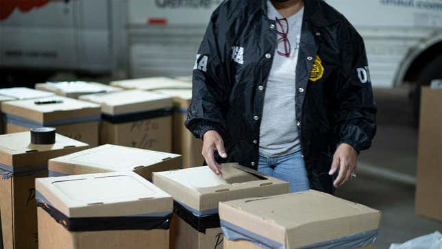 Image for article titled Federal Agents Intercept 500 Kilos Of Lifesaving Medication At U.S. Border