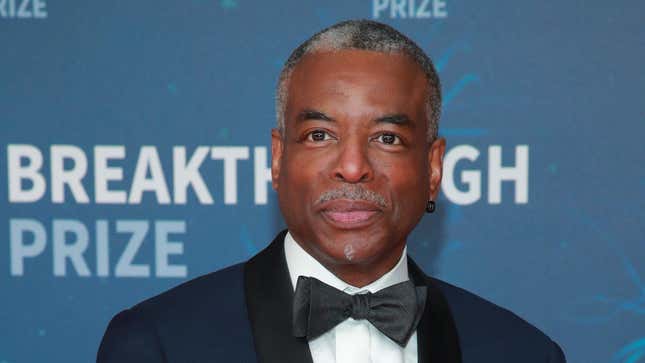  LeVar Burton attends the 8th Annual Breakthrough Prize Ceremony on November 03, 2019, in Mountain View, Calif.
