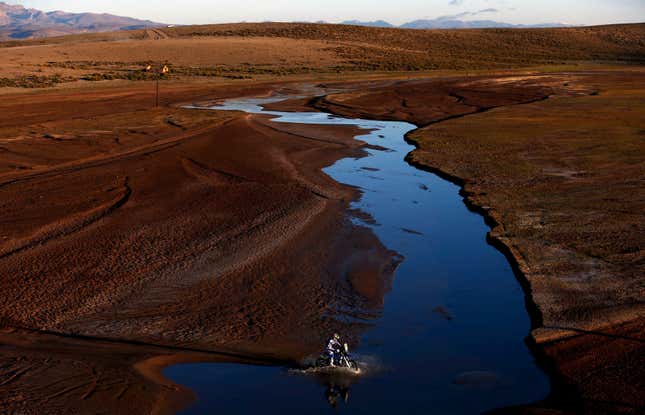Image for article titled Photos: The epic landscape of the Dakar Rally, seen from above