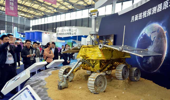 The first Chinese moon rover that will land on the moon was displayed at an industry fair in Shanghai earlier this month.