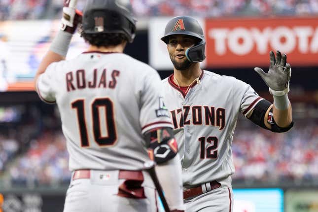 Lourdes Gurriel Jr. goes 4-for-4 as D-backs down Phillies