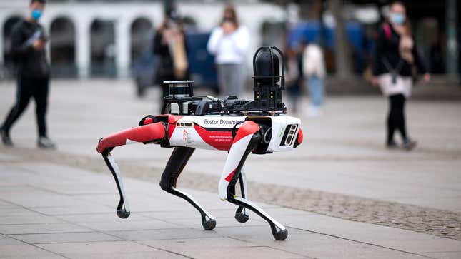Image for article titled Boston Dynamics Unveils New Robots Able To Realistically Behave Like They Under Researchers’ Control