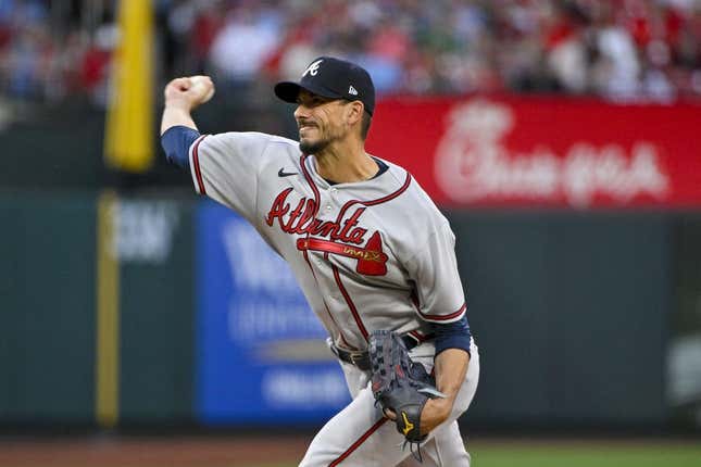 Apr 3, 2023; St. Louis, Missouri, USA;  Atlanta Braves starting pitcher Charlie Morton (50) pitches against the St. Louis Cardinals during the first inning at Busch Stadium.