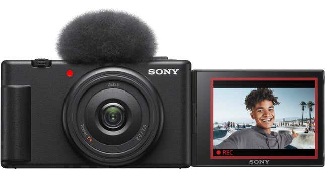 Imagen para el artículo titulado La nueva Sony ZV-1F es una cámara de $500 diseñada para creadores de contenido