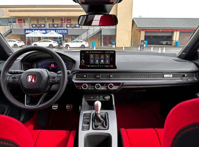 Image for article titled The 2023 Honda Civic Type R Is Better on the Road, On the Track, And on Your Eyes