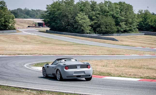 Image for article titled Abarth's Divisive 4C-Based Classiche 1000 SP Concept Is Going Into Limited Production