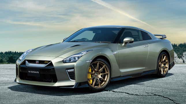 Image for article titled Nissan Attempts To Distract From The GT-R&#39;s Advanced Age With Two Very Special New Colors