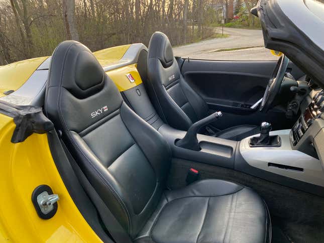 Image for article titled I Bought the Coolest Car to Ever Wear a Saturn Badge