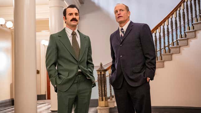 Justin Theroux and Woody Harrelson in White House Plumbers