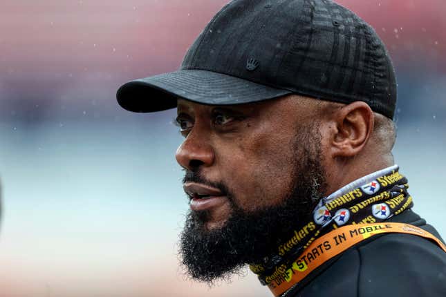 Pittsburgh Steelers head coach Mike Tomlin watches players for the National team run through drills during practice for the NCAA college football Senior Bowl Wednesday, Feb. 2, 2022, in Mobile, Ala.