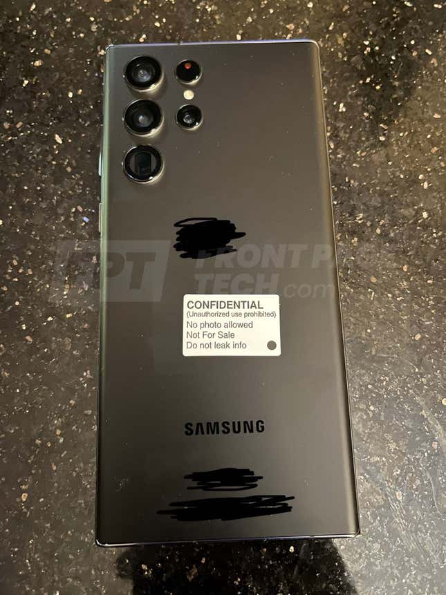 Imagen para el artículo titulado El Samsung Galaxy Note no estaba muerto, estaba de parranda