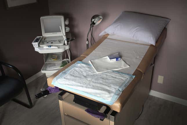 Image for article titled How Crisis Pregnancy Centers Help Anti-Abortion Legislatures