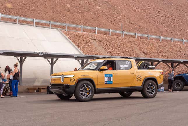 Image for article titled The Sixth Running Of The Rebelle Rally Is Underway