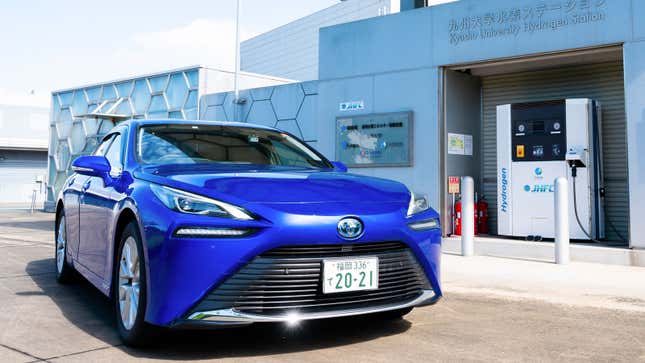 A photo of a hydrogen-powered Toyota.