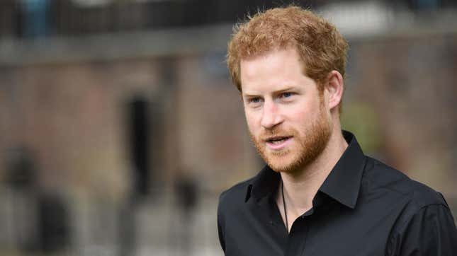 Image for article titled Prince Harry Says His Bro William Got a &#39;Very Large&#39; Settlement in Phone Hacking Case