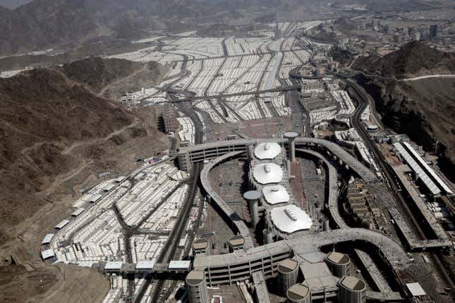 Image for article titled The Hajj’s massive scale, seen from the air