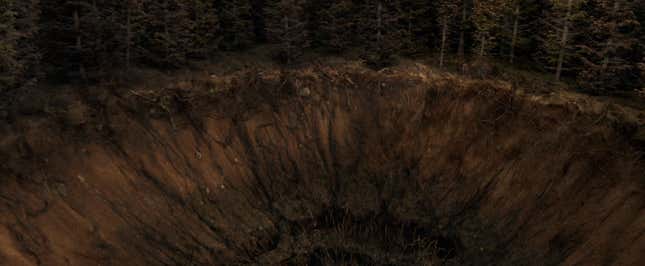 Image for article titled Watch Your Step Around These 12 Giant Holes From Horror and Sci-Fi