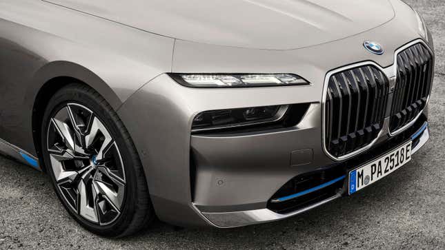 A photo of the front grille on the new BMW 7 Series.