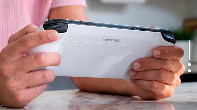 Imagen para el artículo titulado Se filtran las primeras imágenes de la consola tipo "Switch" de Logitech