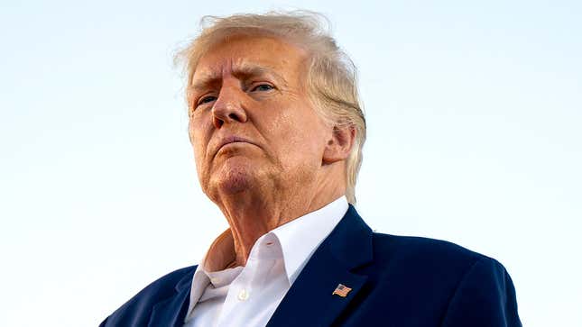 Image for article titled Breaking: MAGA Patriots Donate Here To Help Protect Our Beautiful President Trump