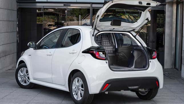 Image for article titled The Toyota Yaris We Really Need Right Now Is The ECOVan