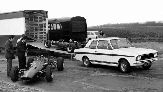 Image for article titled These Lotus-Engineered Cars Didn&#39;t Have Lotus Badges