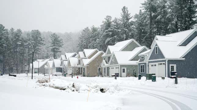 Image for article titled How to Prepare Your House Now for the Next Bad Winter Storm