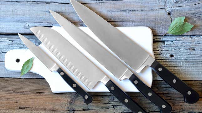 Image for article titled Why Do Some Knives Have Dimples?