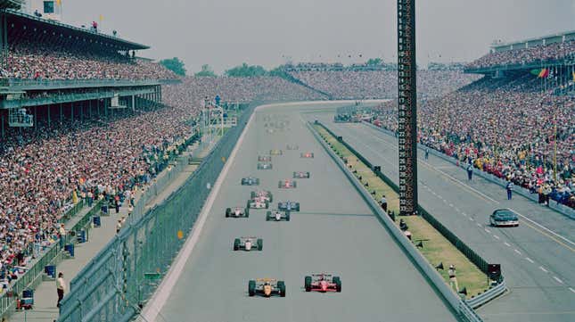 The start of the 1993 Indianapolis 500.