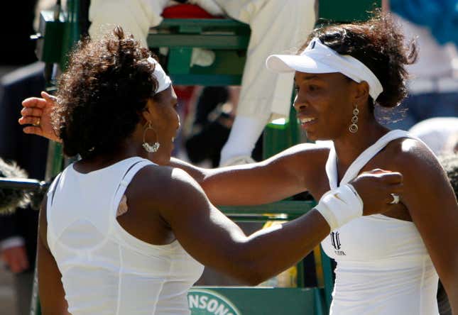 Image for article titled Two decades of the Williams sisters meeting across a tennis net, in photos