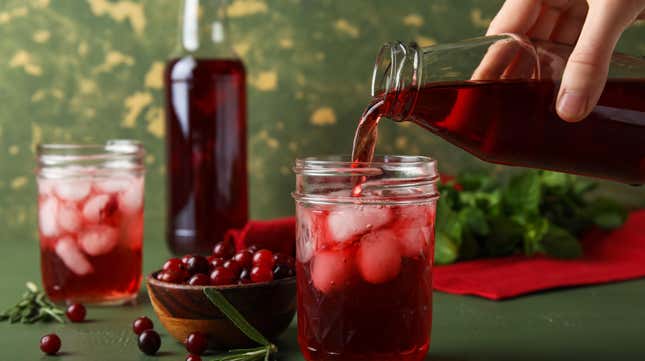 Image for article titled Cranberry Really Might Help Prevent UTIs for Many, Large Review Finds