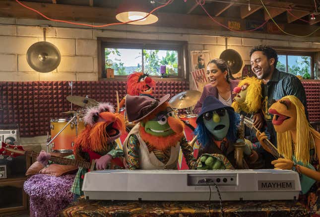Image for article titled The Muppets Mayhem Offers a Lightweight but Entertaining Peek Behind the Music