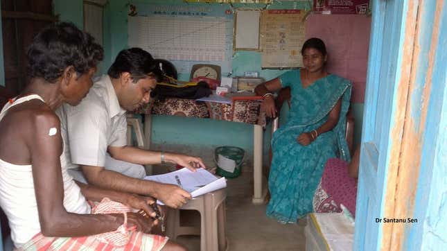 Dr. Santanu Sen, CDC Global, interviewing inhabitants of Jharkhand in 2013 The population of this region, in central eastern India, is mainly tribal and malaria epidemics are frequent there.