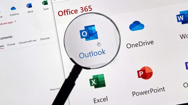 Image for article titled How to Fix Outlook&#39;s Blank Email Bug