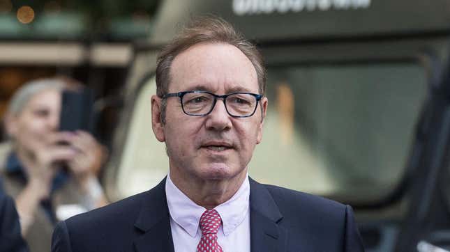 LONDON, UNITED KINGDOM - JULY 26, 2023: US actor Kevin Spacey arrives at Southwark Crown Court as he awaits a verdict in his trial on sexual assault charges in London, United Kingdom on July 26, 2023. The Oscar-winning actor has pleaded not guilty to nine charges against four different men which allegedly took place in London and Gloucestershire between 2001 and 2013. (Photo credit should read Wiktor Szymanowicz/Future Publishing via Getty Images)