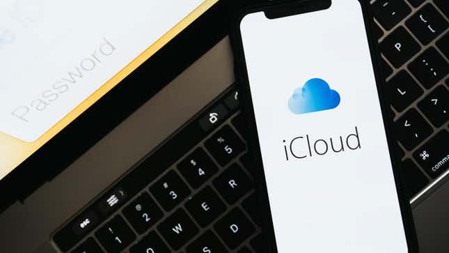 Image for article titled How to Borrow iCloud Storage for Free to Transfer Data to Your New iPhone