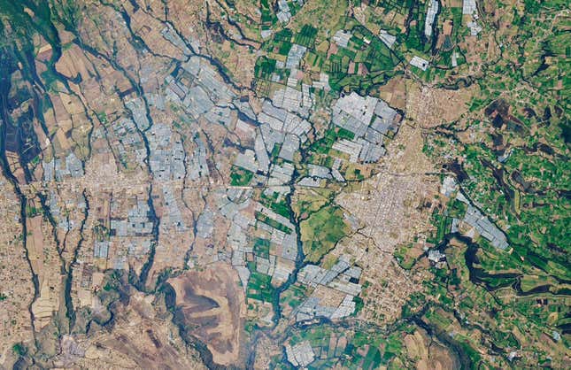 Image for article titled How humans shape the earth’s surface, as seen from space