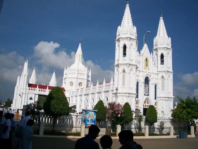 Basilica Our Lady of Velankanni in the Indian state of Tamil Nadu. D.Fernandes, Author provided