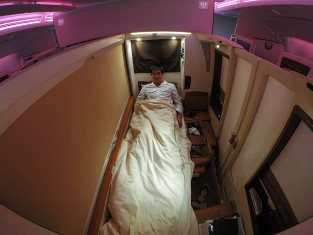 Image for article titled What it’s like to fly the $23,000 Singapore Airlines Suites class