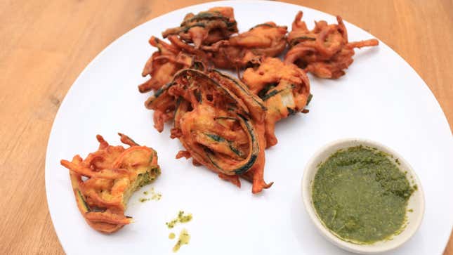 Image for article titled Pakodas Are the Best Way to Use Up Summer Zucchini