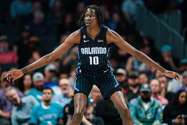 Image for article titled The best father-son duos to ever play in the NBA
