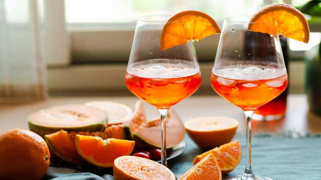Image for article titled Make Your Own Aperitif With Oranges and Shitty Wine