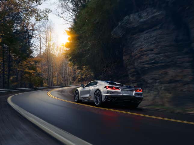 2024 chevrolet corvette e-ray c8