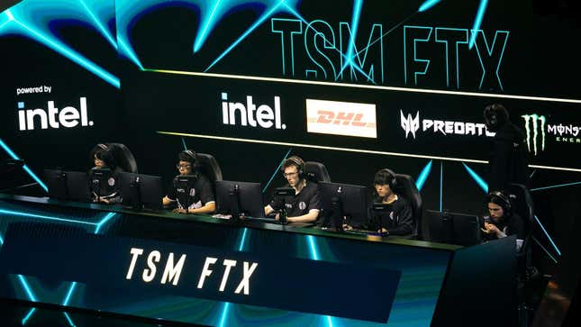TSM FTX battle Twitter's decaying net code to be free of the latest crypto scam. 