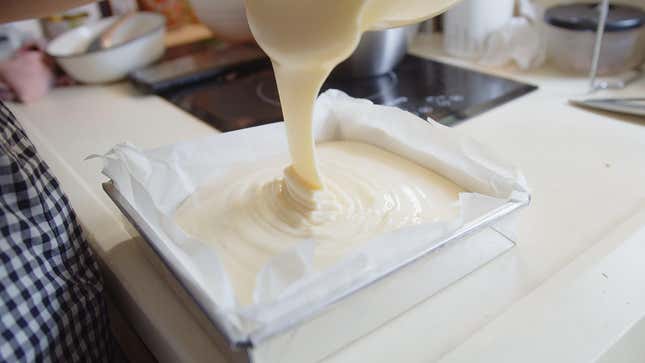 Image for article titled The Real Trick to Making a Silky-Smooth Cheesecake Filling