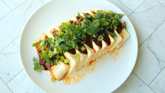 Image for article titled Spicy Cold Tofu Is Your Go-to Quick Summer Dish
