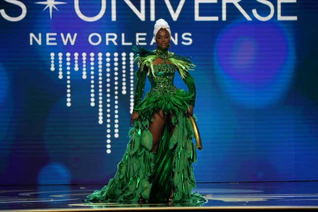 Image for article titled The Most Over-the-Top Miss Universe Costumes, From High Camp to High Cringe