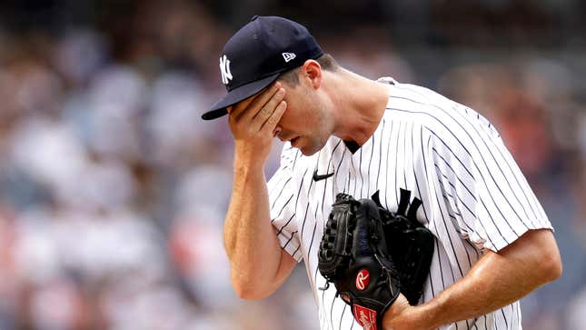 Image for article titled Report: Nothing Beats Seeing Yankees Lose At Home