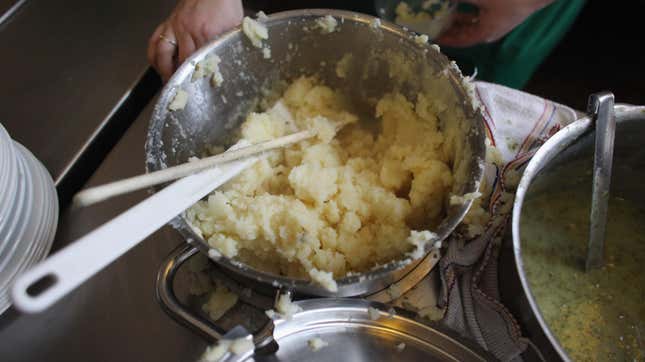 Image for article titled Saturday Night Social: How Many Ways Are There To Make Mashed Potatoes?